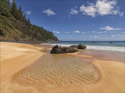 Anson Bay - Norfolk Island - NSW SQ (PBH4 00 12147)